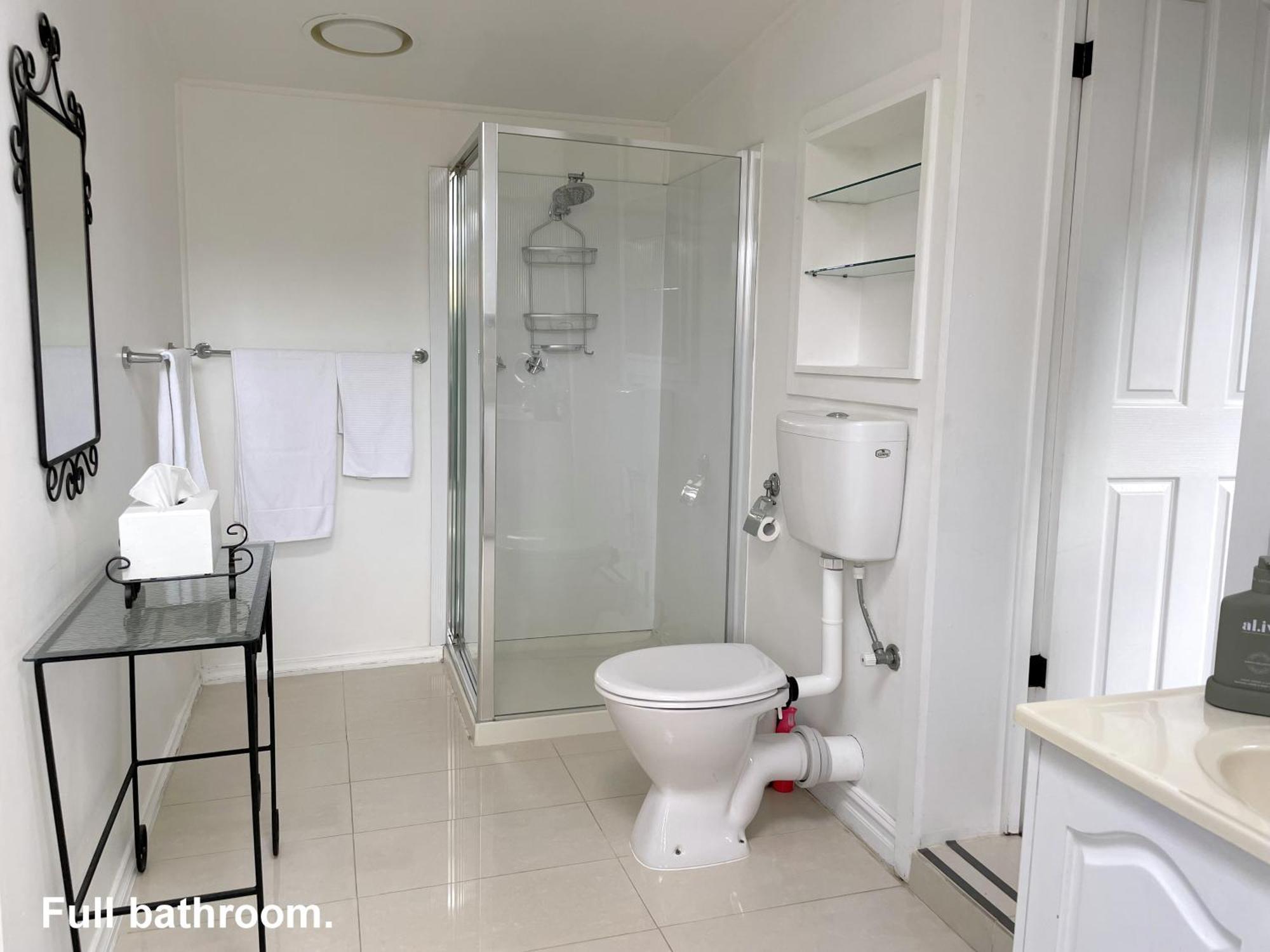Bayview Studio Инверлок Экстерьер фото